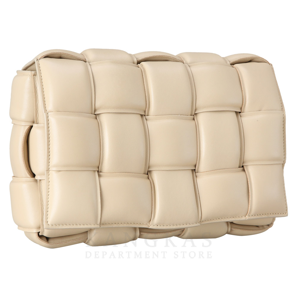 BOTTEGA VENETA(USED)보테가베네타 패딩 카세트 백